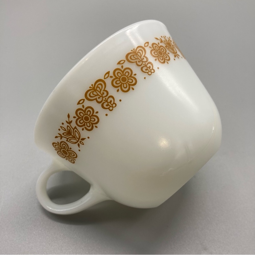 Pyrex Butterfly Gold Mug EVC - Picture 6 of 7